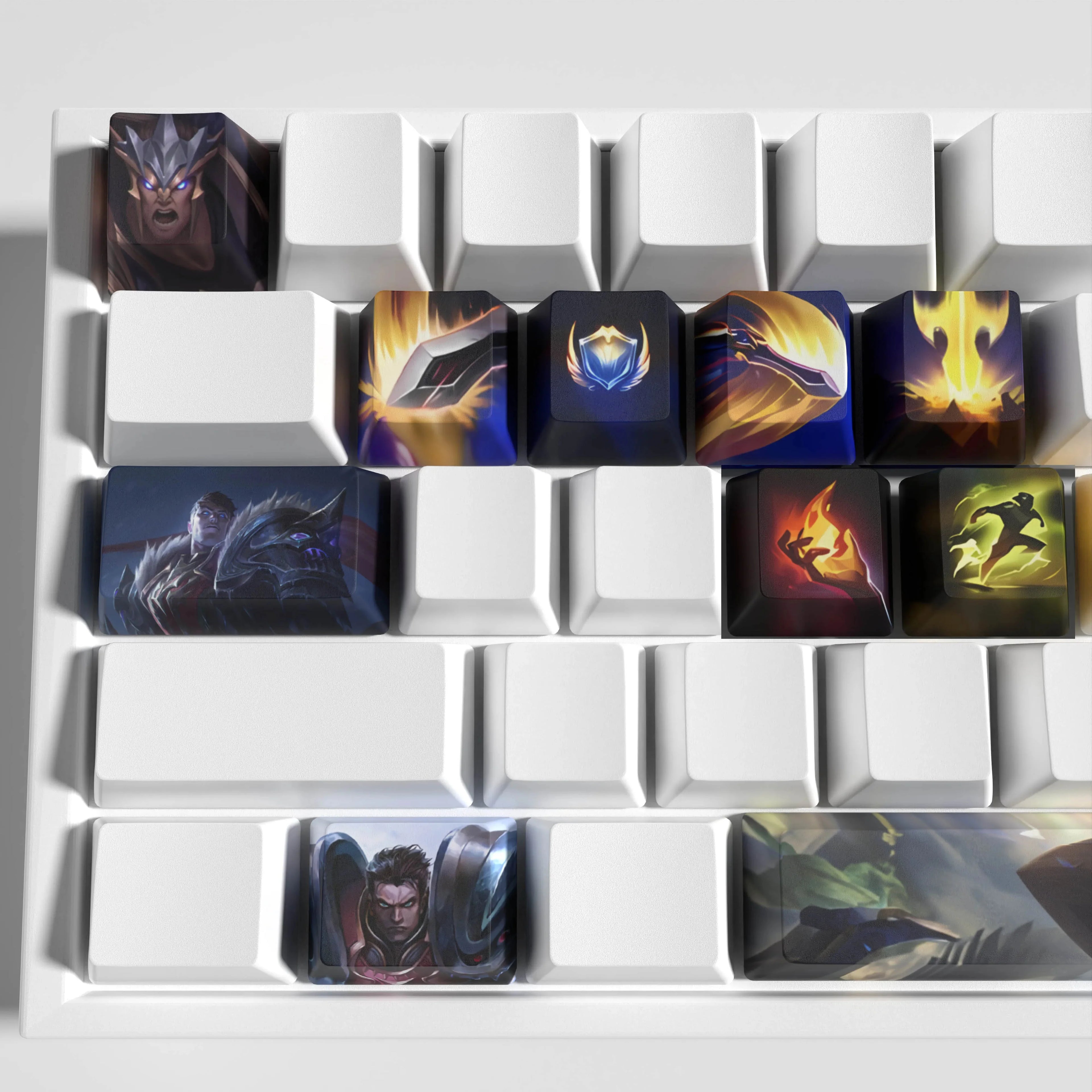 SPECIAL EDITION LEAGUE OF LEGENDS GAREN 12 KEYCAPS