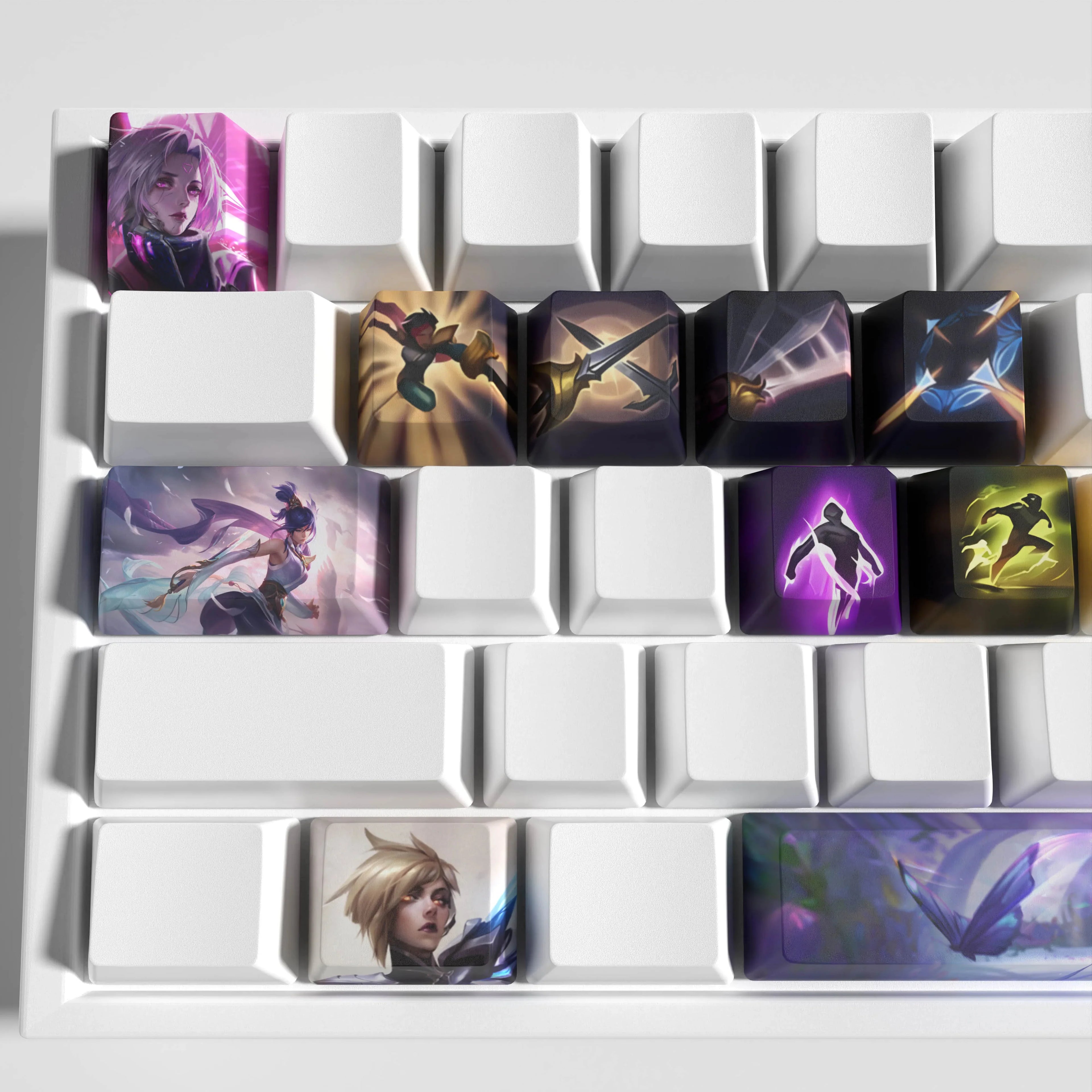 SPECIAL EDITION LEAGUE OF LEGENDS FIORA 12 KEYCAPS